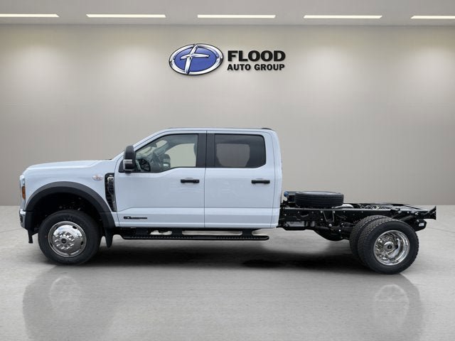 New 2026 Ford F550 4x4 Crew Cab image 5