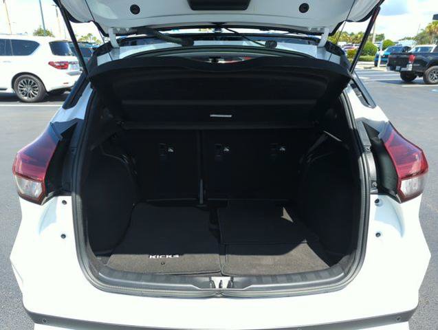 Certified 2024 Nissan Kicks SR w/ SR Premium Package FWD image 19