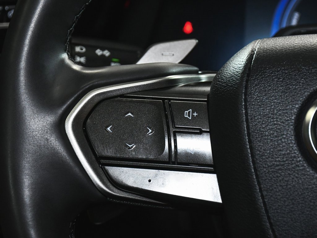 Used 2023 Lexus RZ 450e Premium image 34