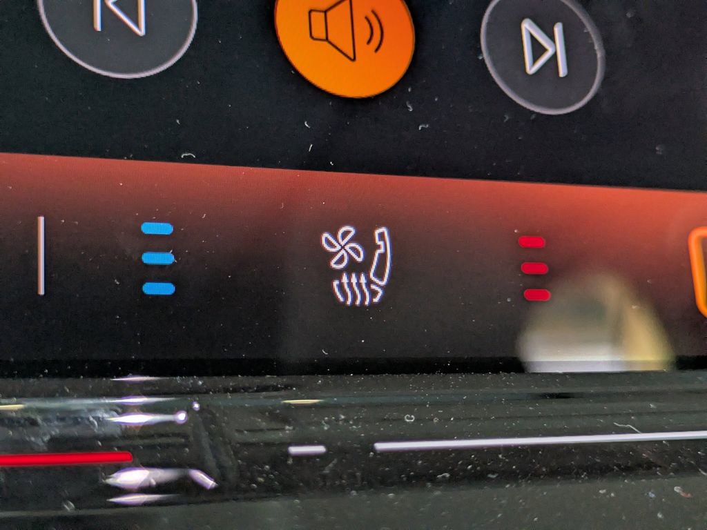 New 2025 Volkswagen ID. Buzz Pro S Plus image 20