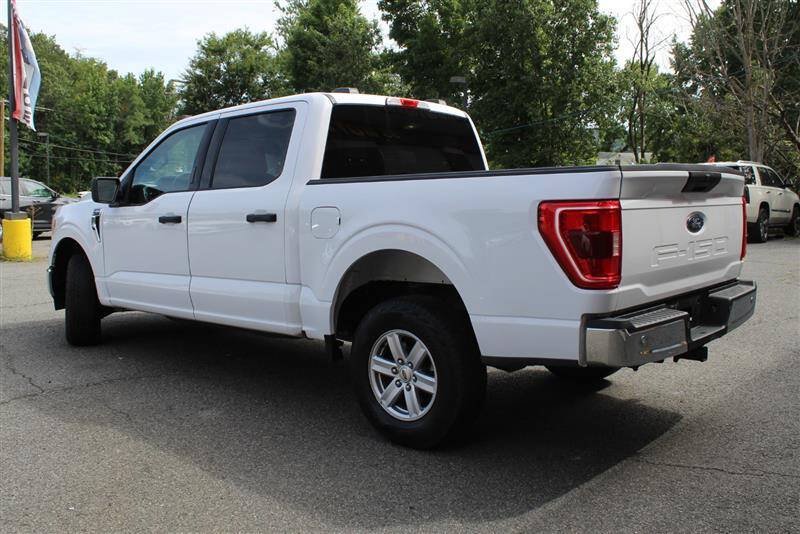 Used 2022 Ford F150 XLT w/ Equipment Group 301A Mid AWD/4WD image 3