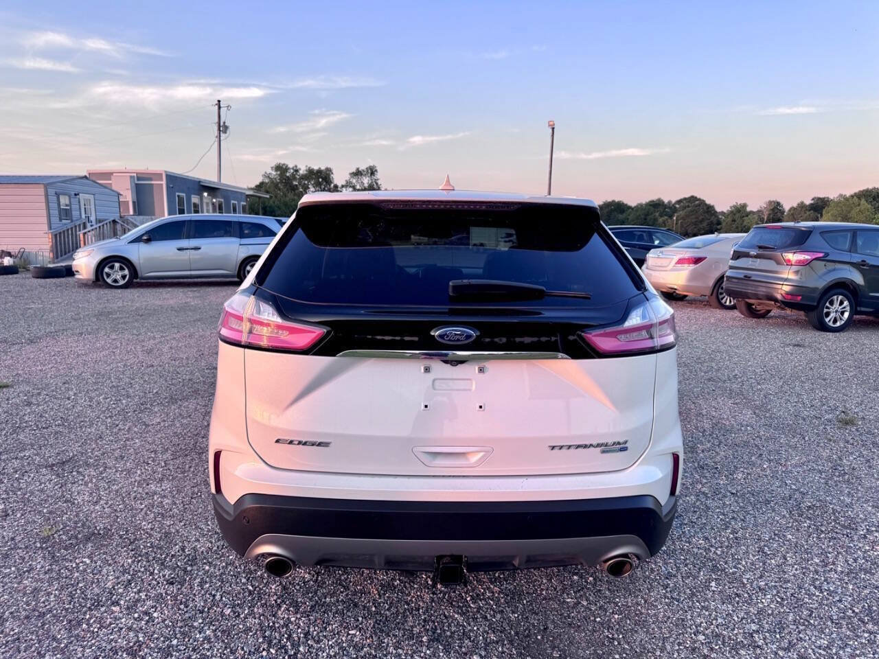 Used 2020 Ford Edge Titanium w/ Class II Trailer Tow Package AWD/4WD image 9