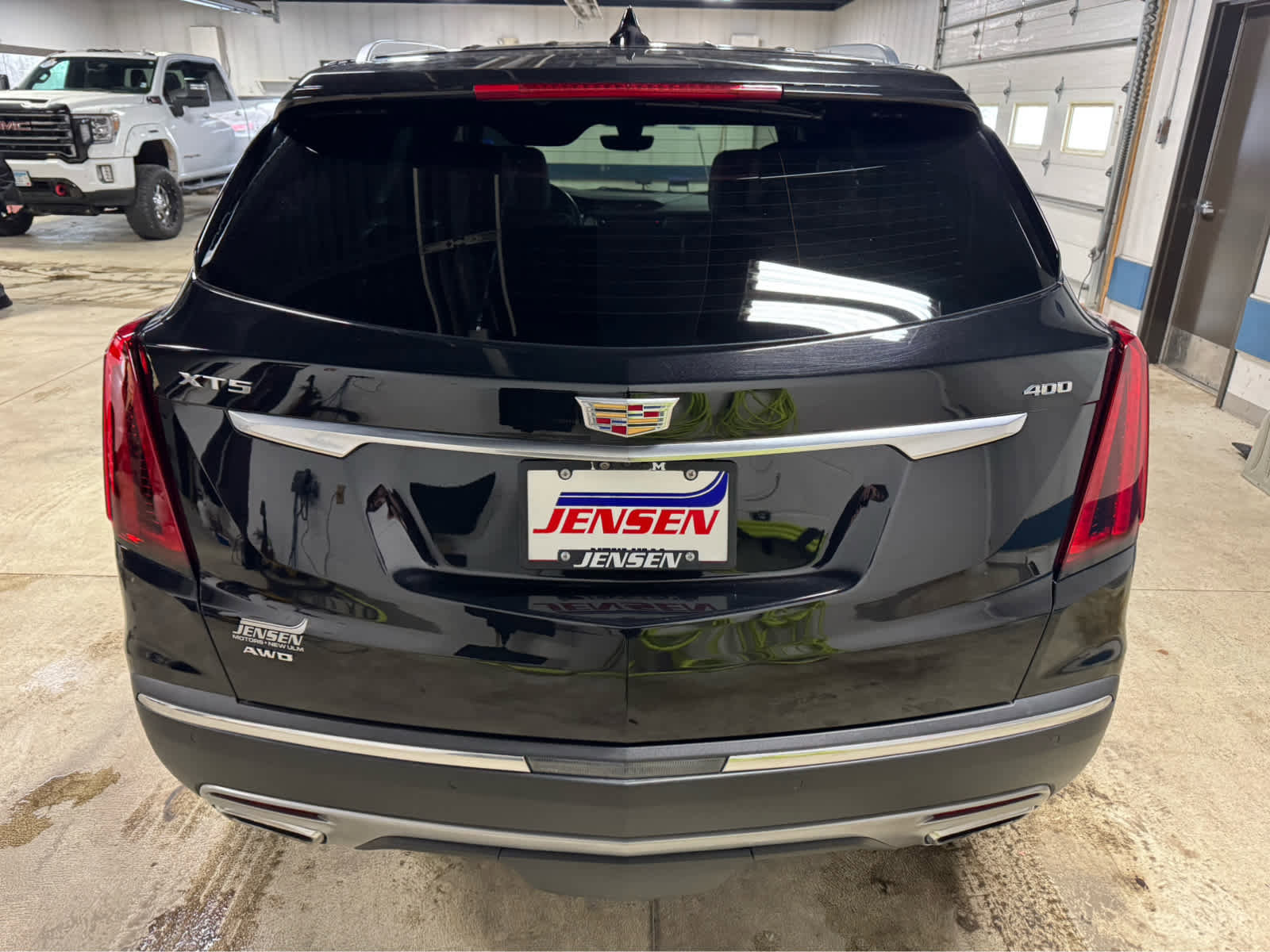 Used 2024 Cadillac XT5 Premium Luxury w/ Platinum Package image 5