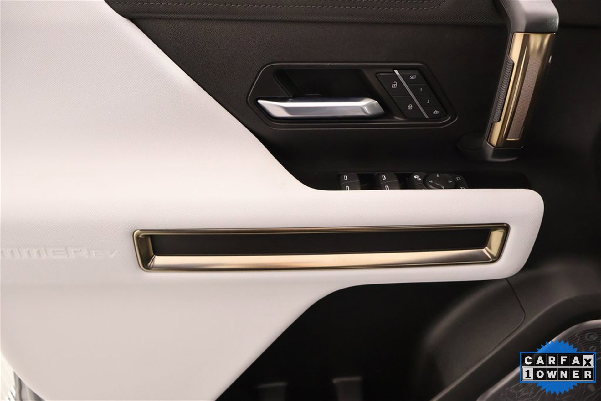 Used 2024 GMC Hummer EV 2X image 15