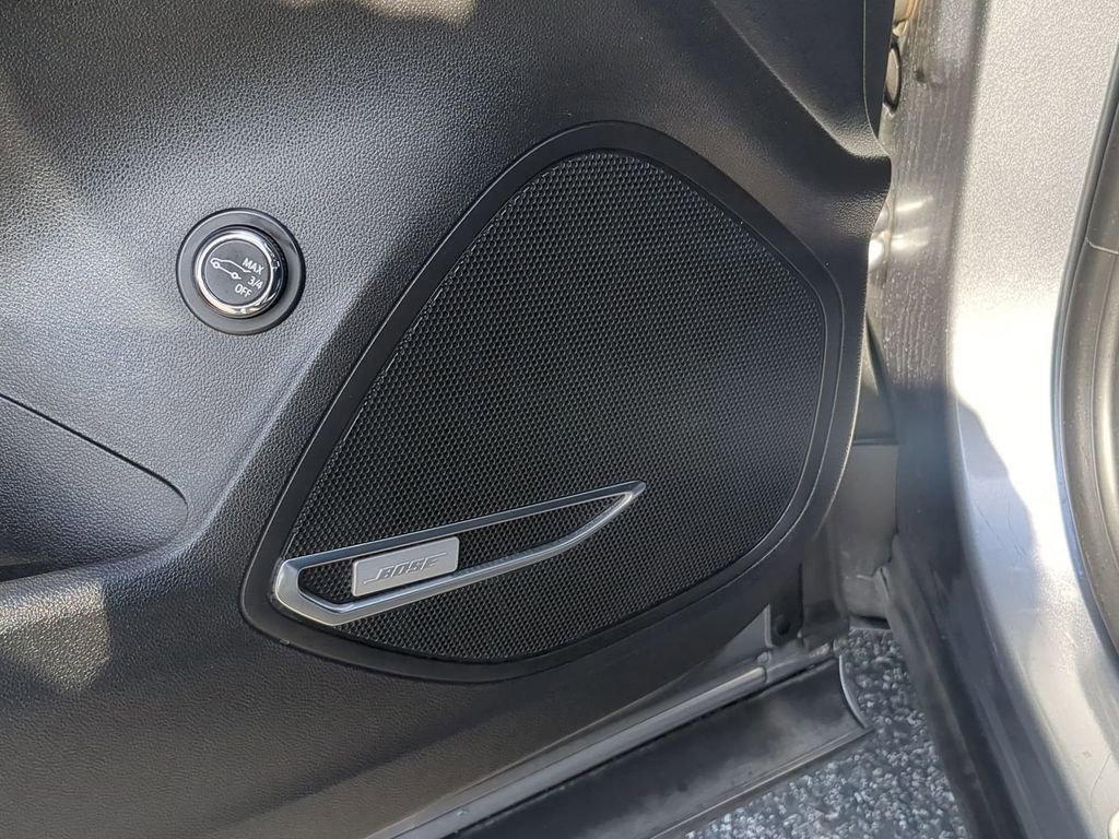 Used 2021 Buick Envision Avenir w/ Technology Package II FWD image 28