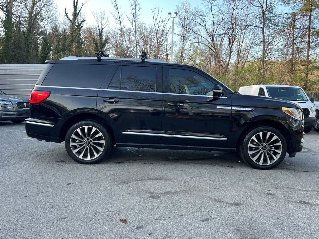Used 2021 Lincoln Navigator Reserve image 8