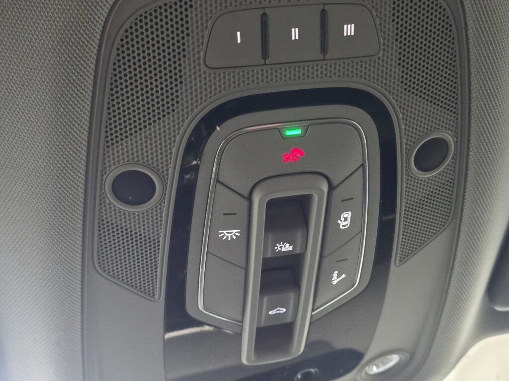 Used 2020 Audi Q5 e Prestige w/ Prestige Package image 47