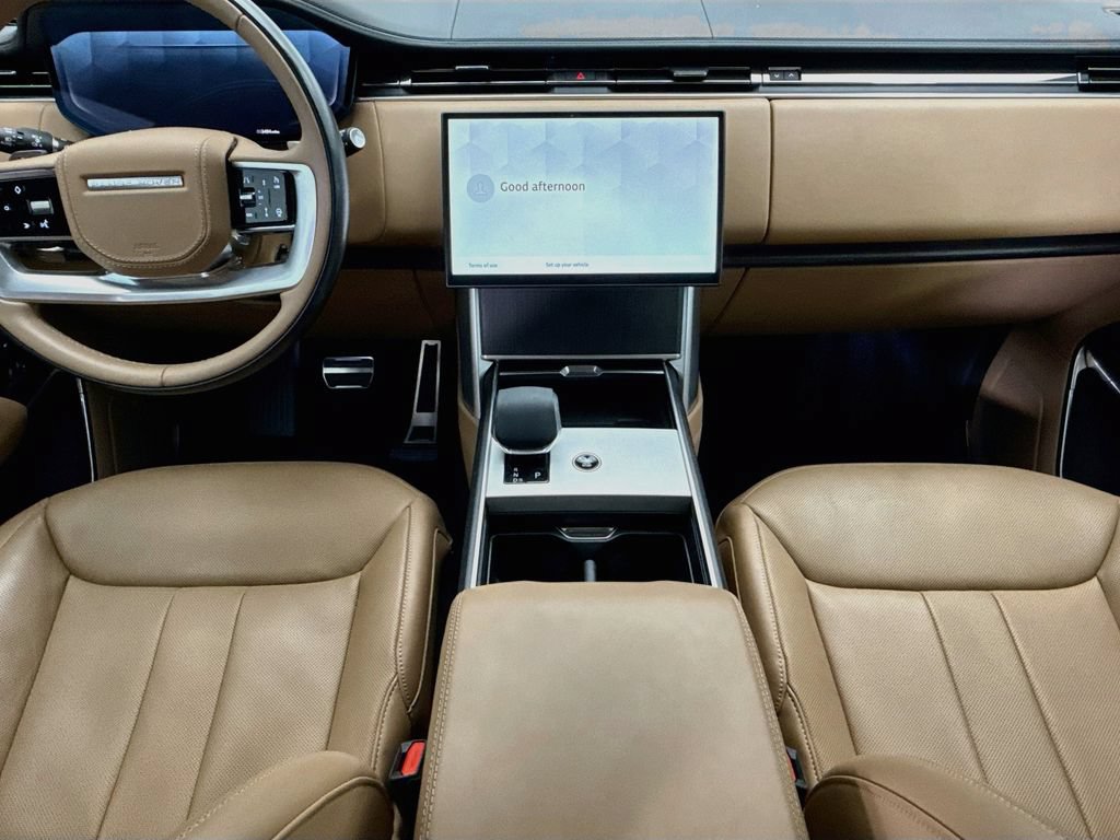 Certified 2026 Land Rover Range Rover SE AWD/4WD image 13