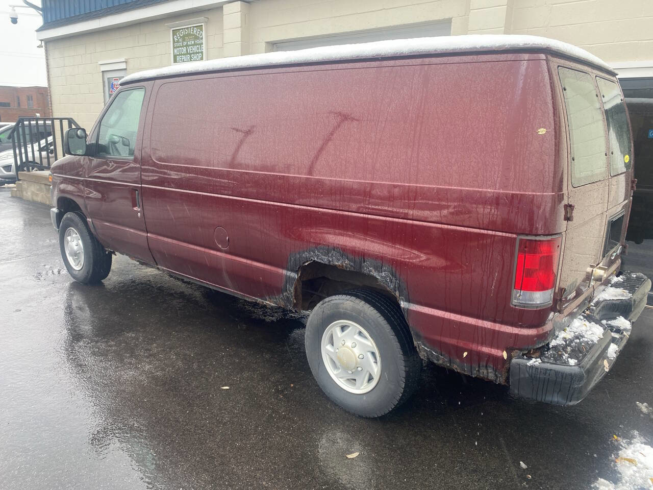 Used 2011 Ford E-350 and Econoline 350 Super Duty w/ Commercial Cargo Van Pkg image 7