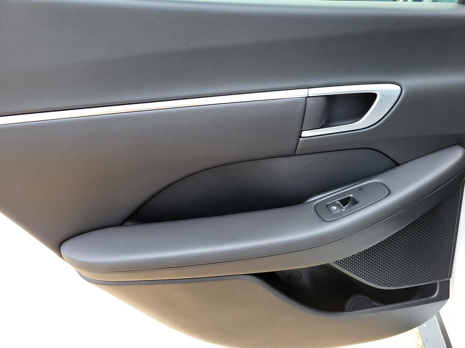 New 2025 Hyundai Sonata SEL FWD image 8