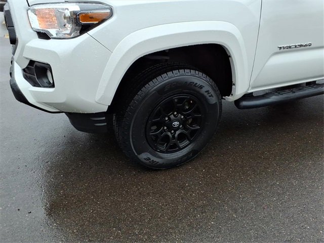 Certified 2022 Toyota Tacoma SR image 4