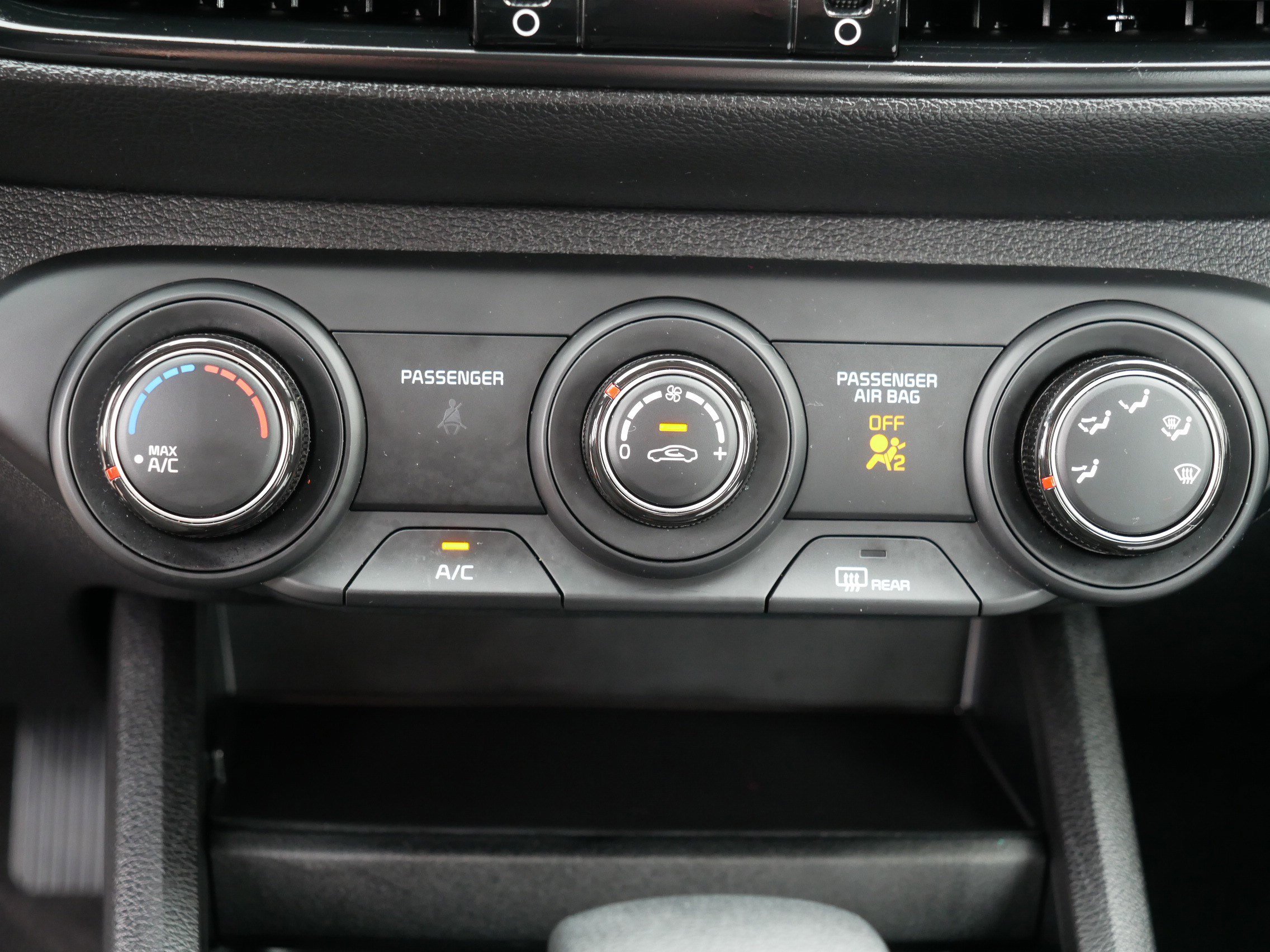 Certified 2023 Kia Forte LXS w/ LXS Technology Package FWD image 23