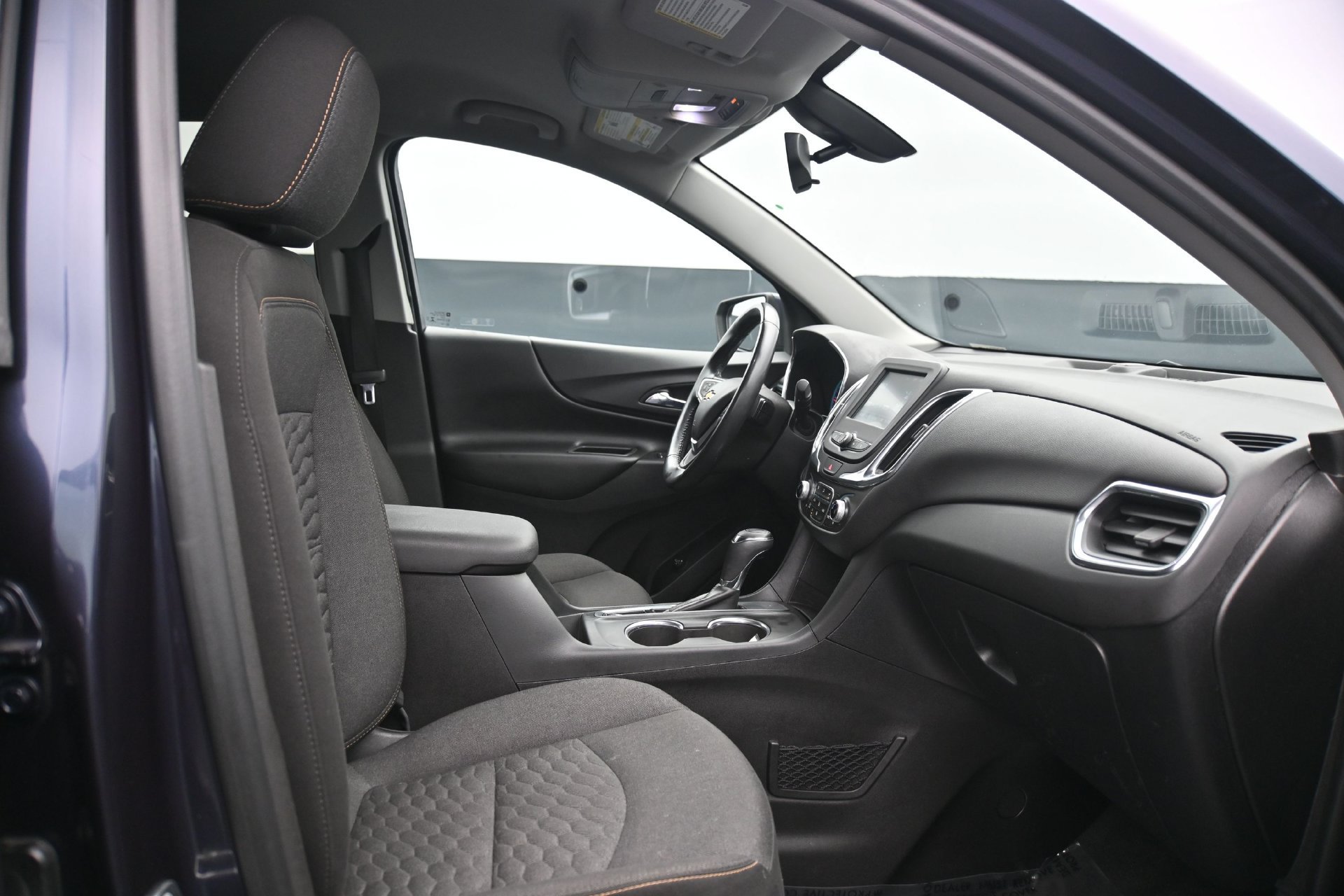 Used 2018 Chevrolet Equinox LT FWD image 13