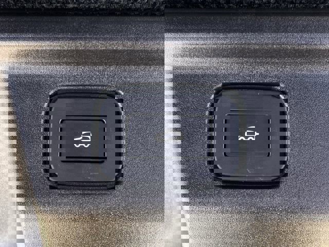 Used 2025 Land Rover Range Rover Long Wheelbase Autobiography image 30