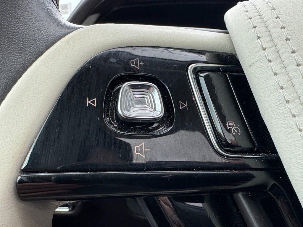 Used 2024 Lincoln Aviator Black Label w/ Dynamic Handling Package AWD/4WD image 18