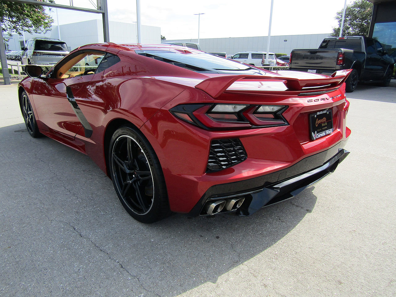 Used 2021 Chevrolet Corvette Stingray Premium Cpe w/ Z51 Performance Package RWD image 7