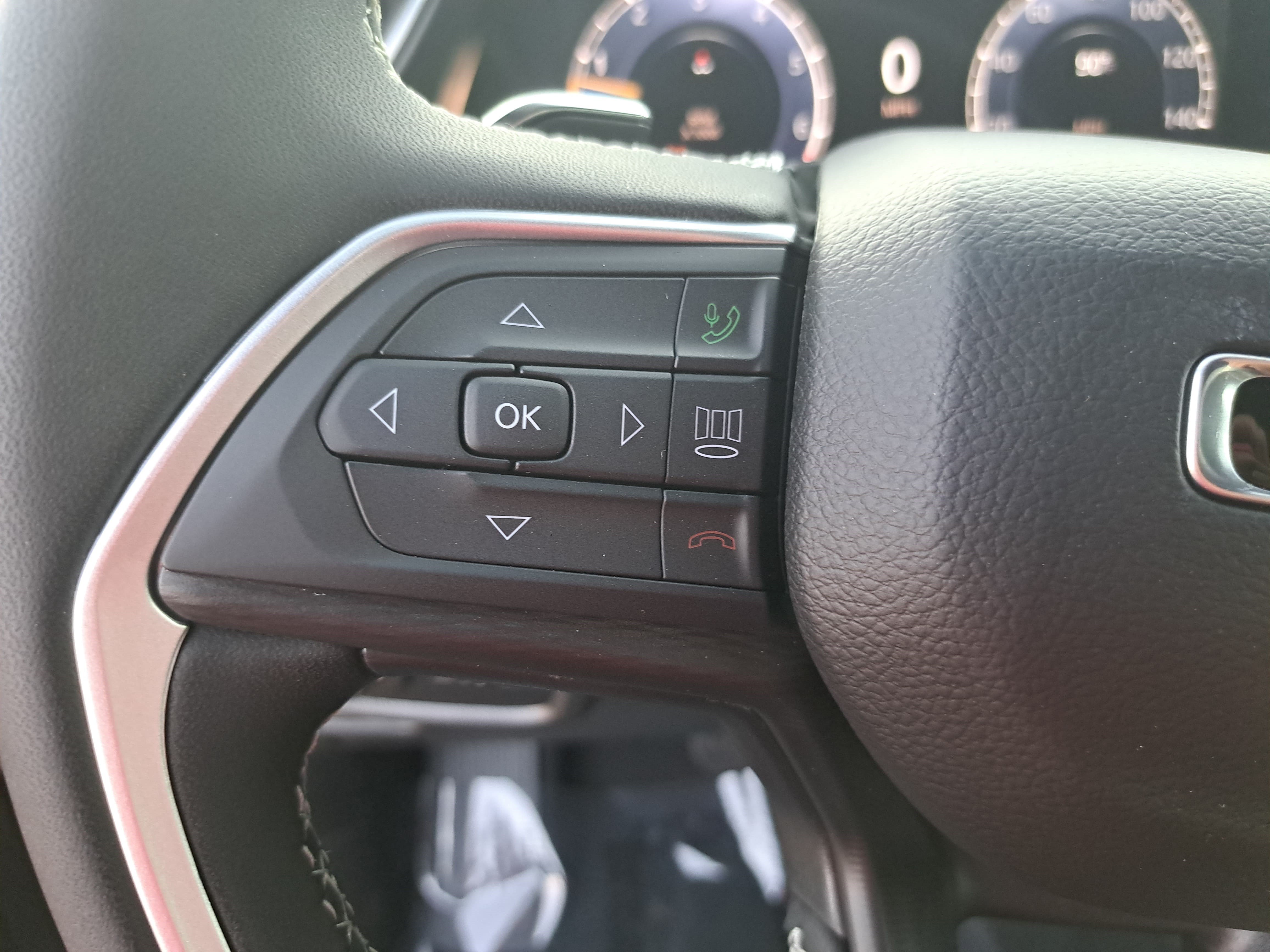 New 2026 Jeep Grand Cherokee Laredo AWD/4WD image 16