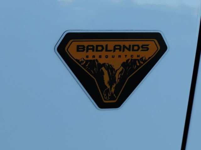 Used 2025 Ford Bronco Badlands AWD/4WD image 10