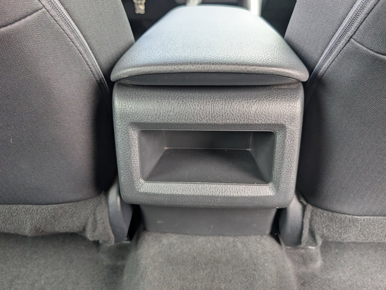 Used 2024 Toyota Camry LE FWD image 7