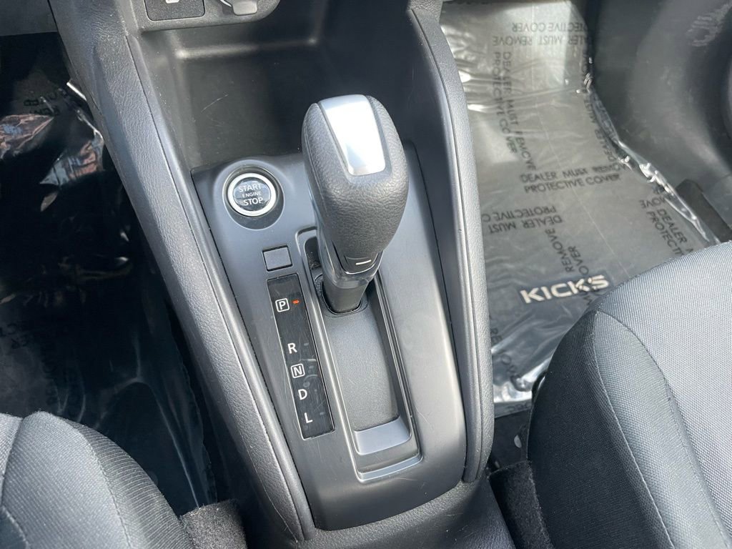 Used 2023 Nissan Kicks S FWD image 13