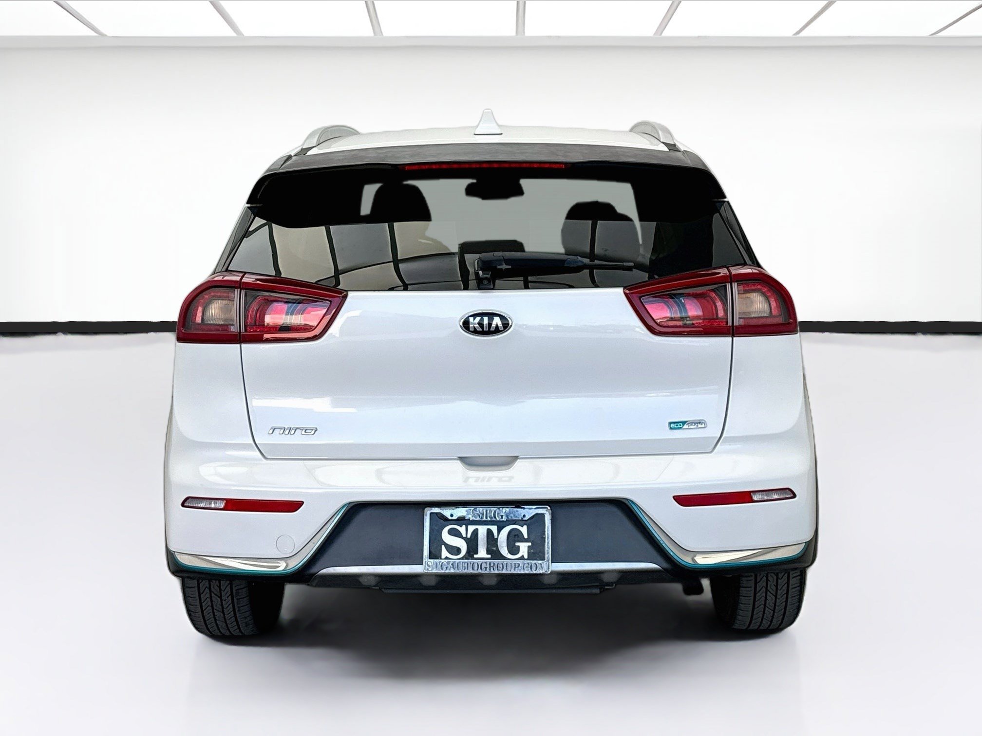 Used 2018 Kia Niro EX FWD image 5