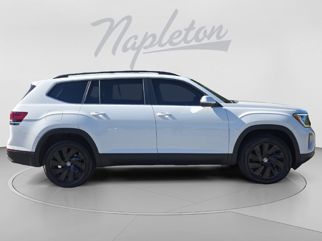 Used 2024 Volkswagen Atlas SE FWD image 7