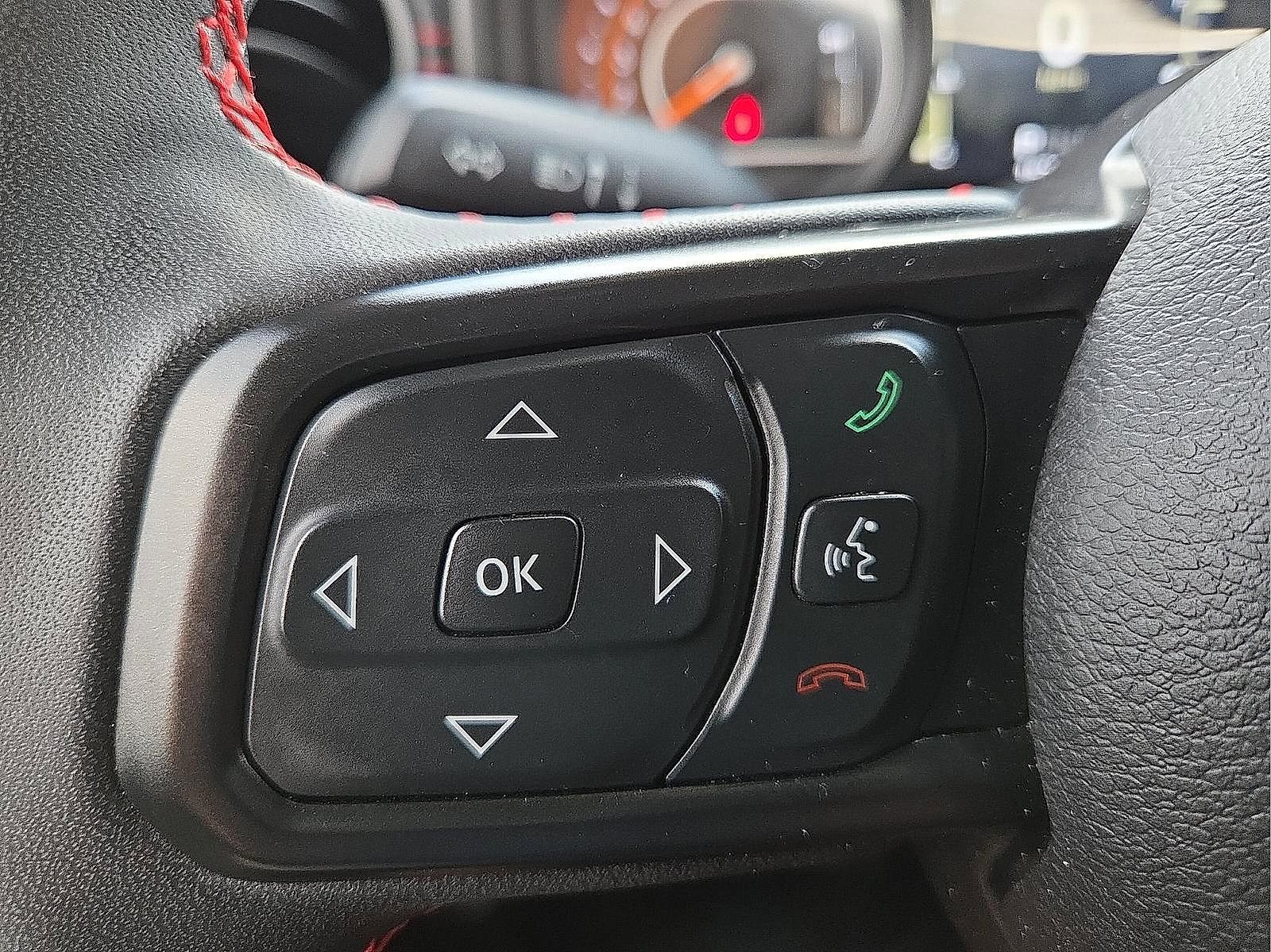 Used 2024 Jeep Gladiator Rubicon w/ Technology Group AWD/4WD image 19