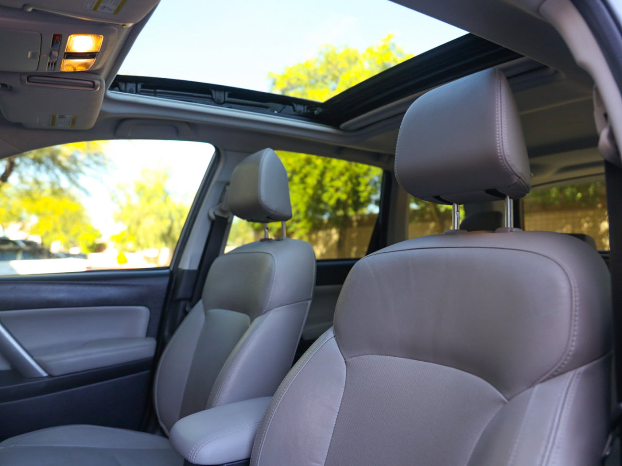 Used 2017 Subaru Forester 2.5i Limited w/ Popular Package #2 image 8