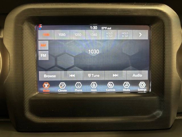Used 2023 Jeep Gladiator Sport AWD/4WD image 27