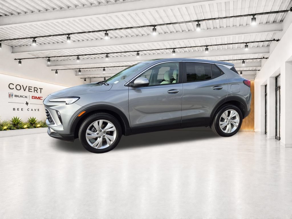 Used 2024 Buick Encore GX Preferred w/ Comfort Package FWD image 5