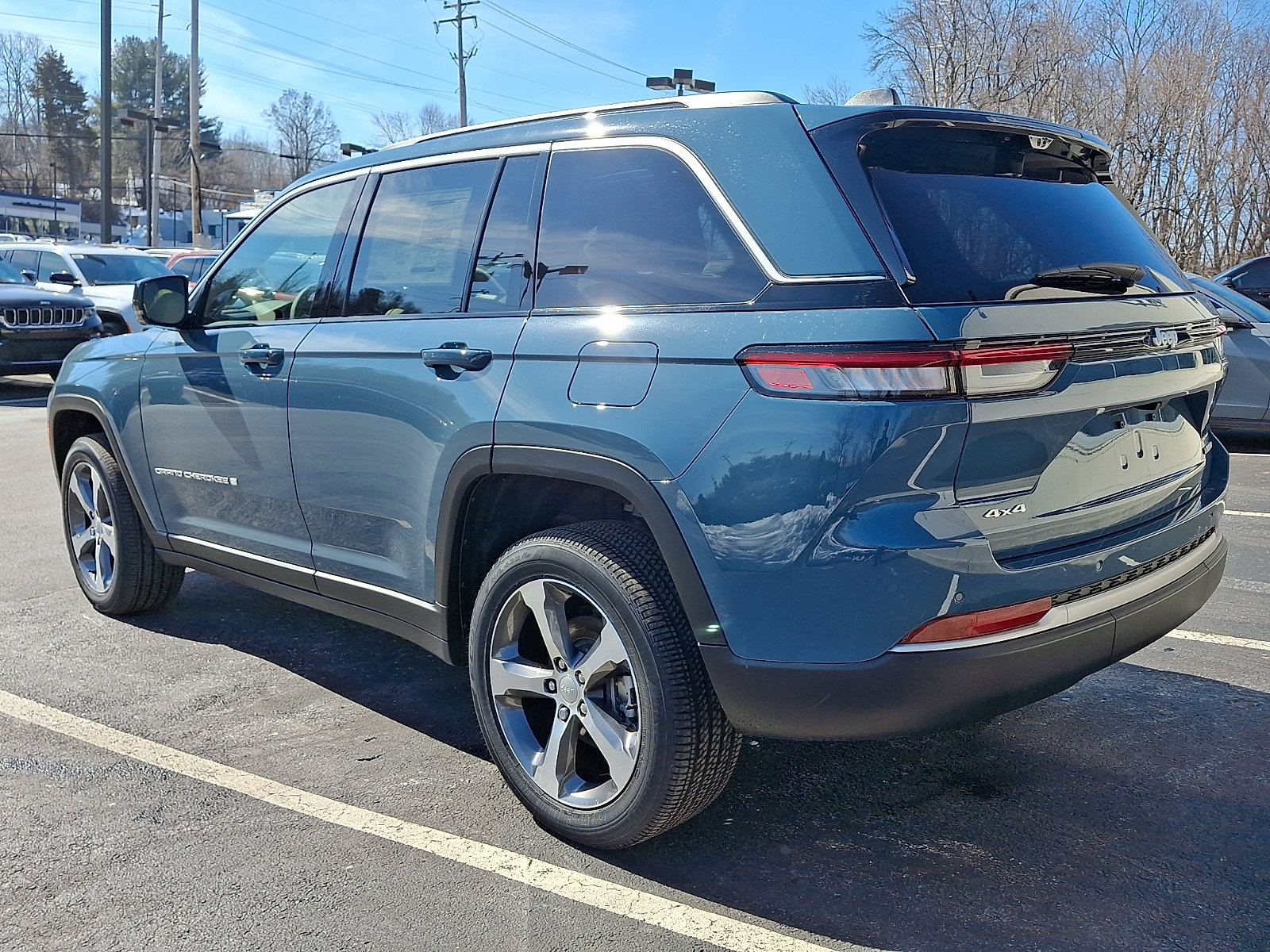 New 2026 Jeep Grand Cherokee Limited w/ Luxury Tech Group II image 4