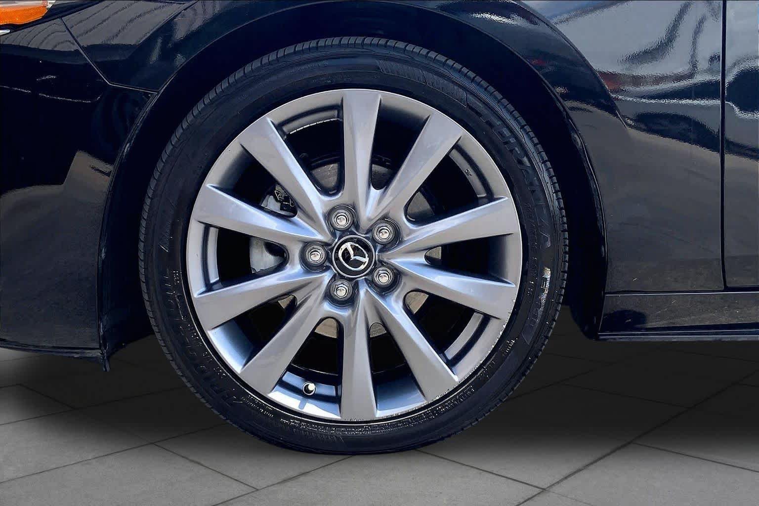 Used 2024 MAZDA MAZDA3 s FWD image 11