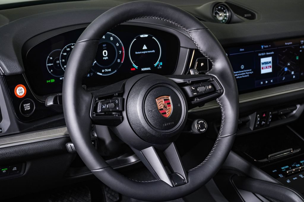 New 2026 Porsche Cayenne Coupe AWD/4WD image 18