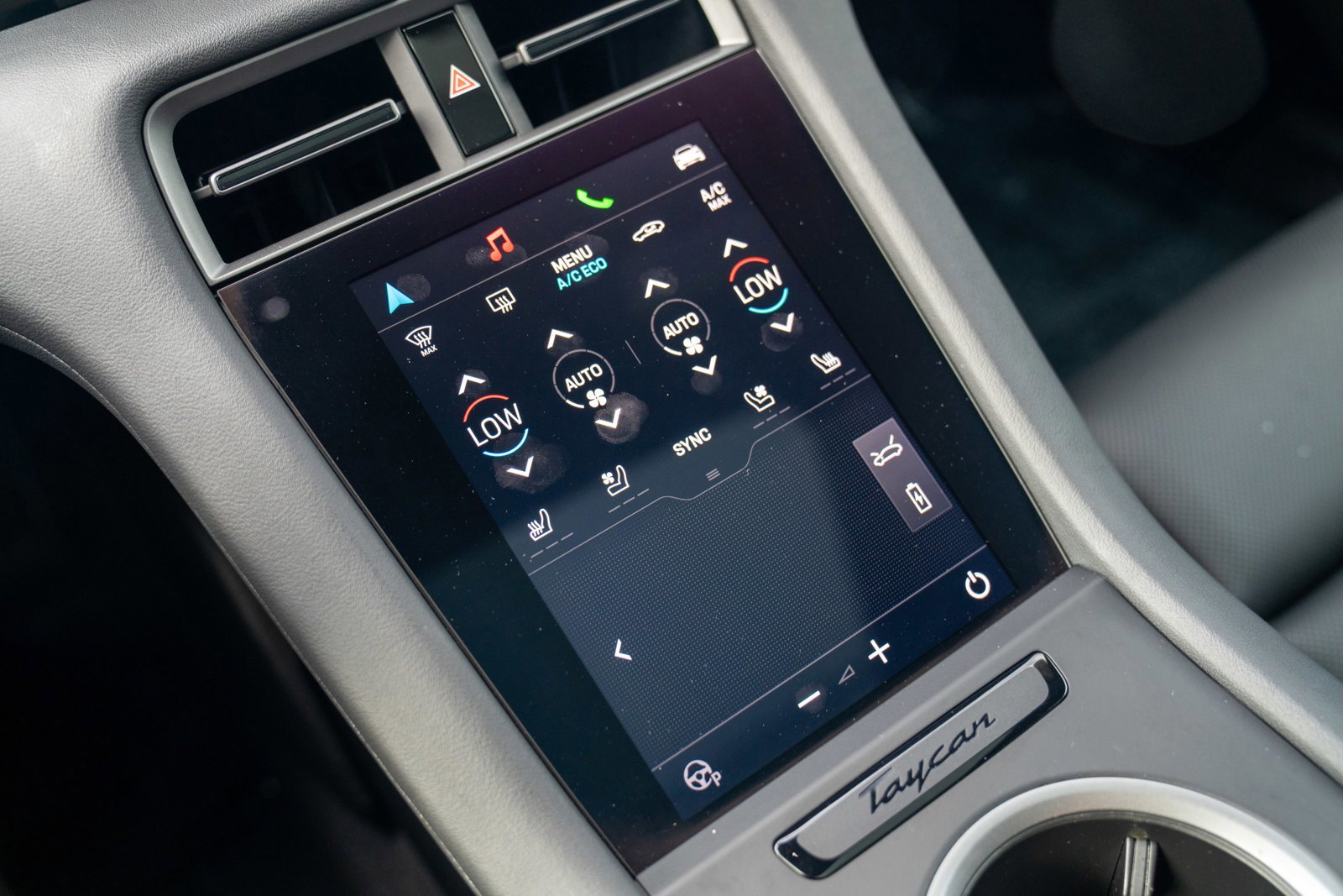 Certified 2025 Porsche Taycan image 19