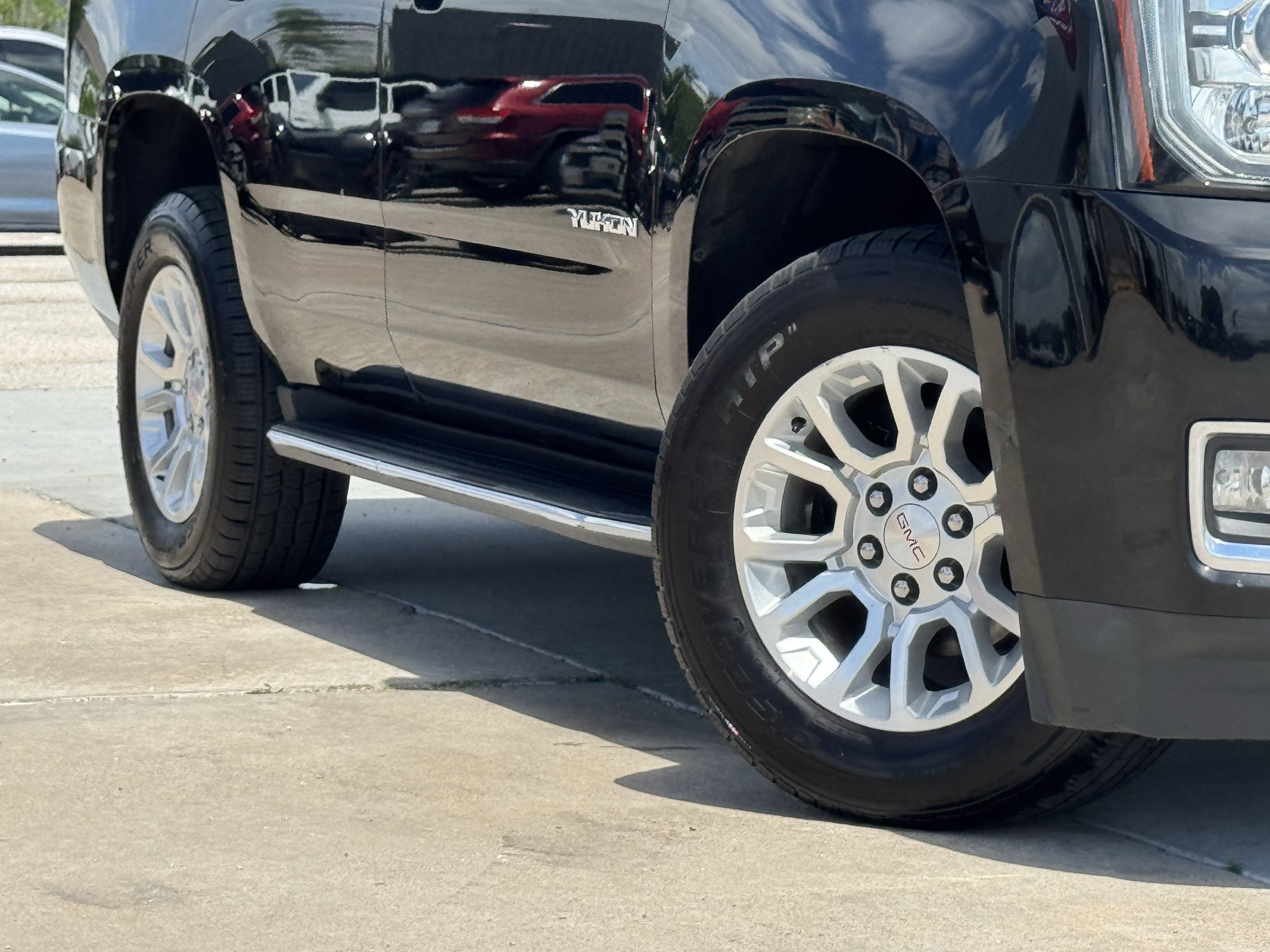 Used 2020 GMC Yukon SLT w/ Open Road Package image 12