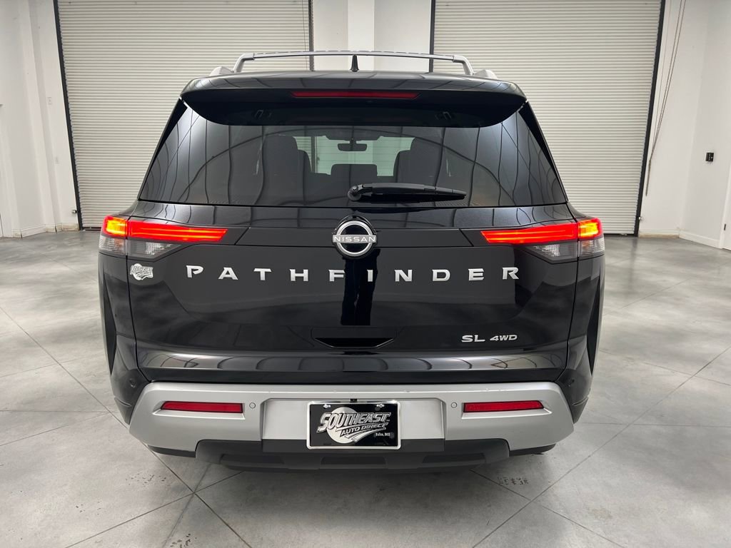 Used 2025 Nissan Pathfinder SL image 6