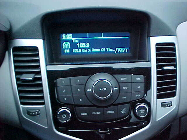 Used 2015 Chevrolet Cruze LS image 19