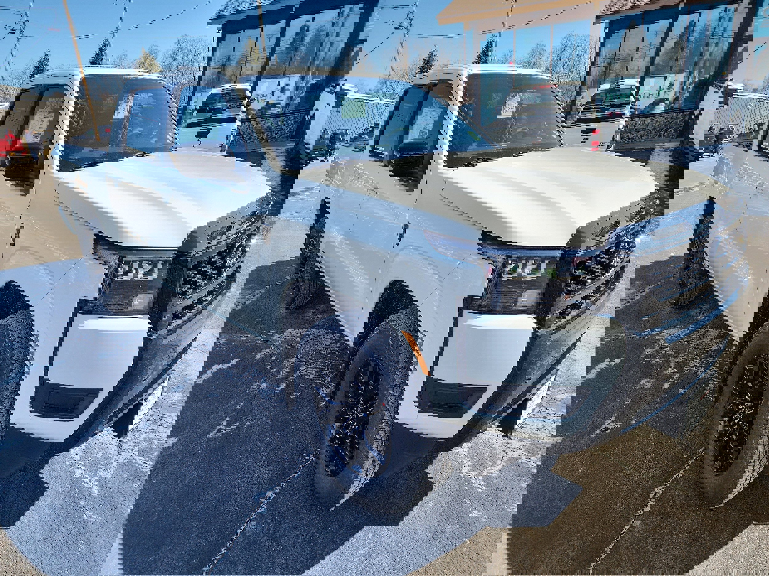 New 2026 Nissan Frontier SV image 2