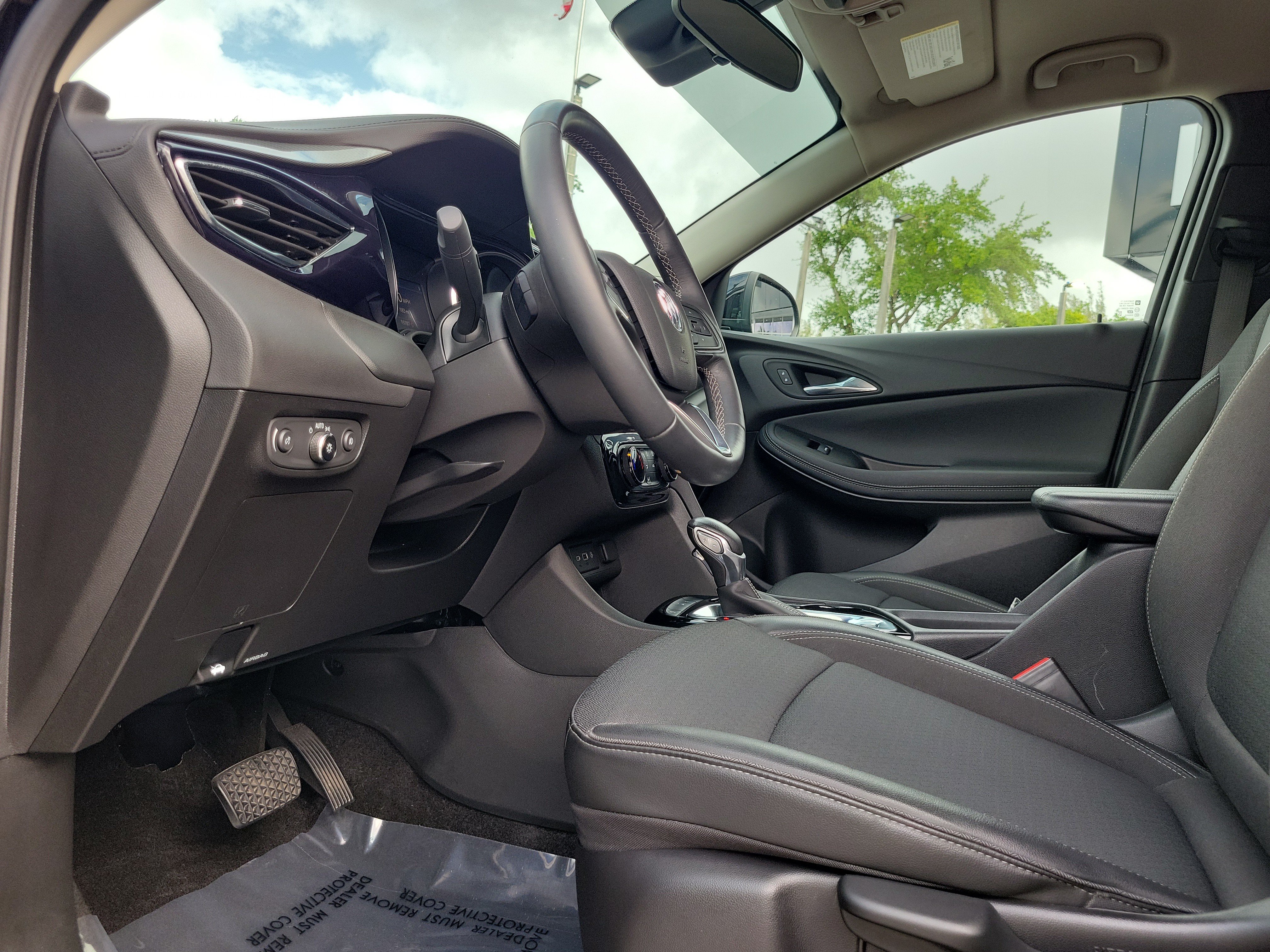 Used 2023 Buick Encore GX Preferred FWD image 11
