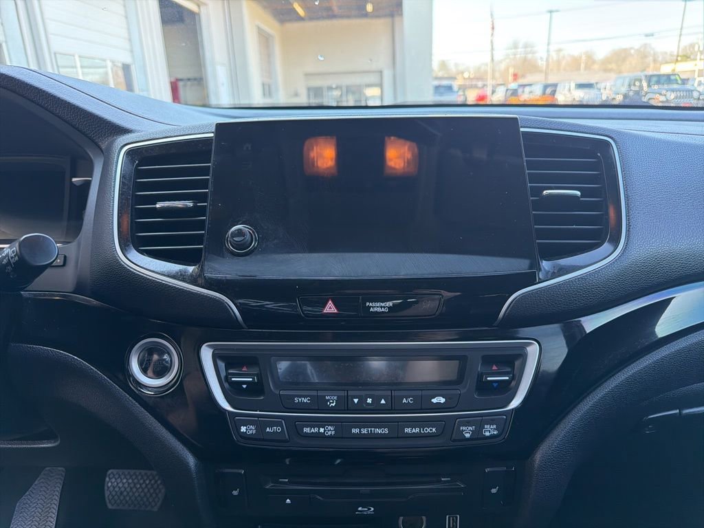 Used 2019 Honda Pilot Touring image 35