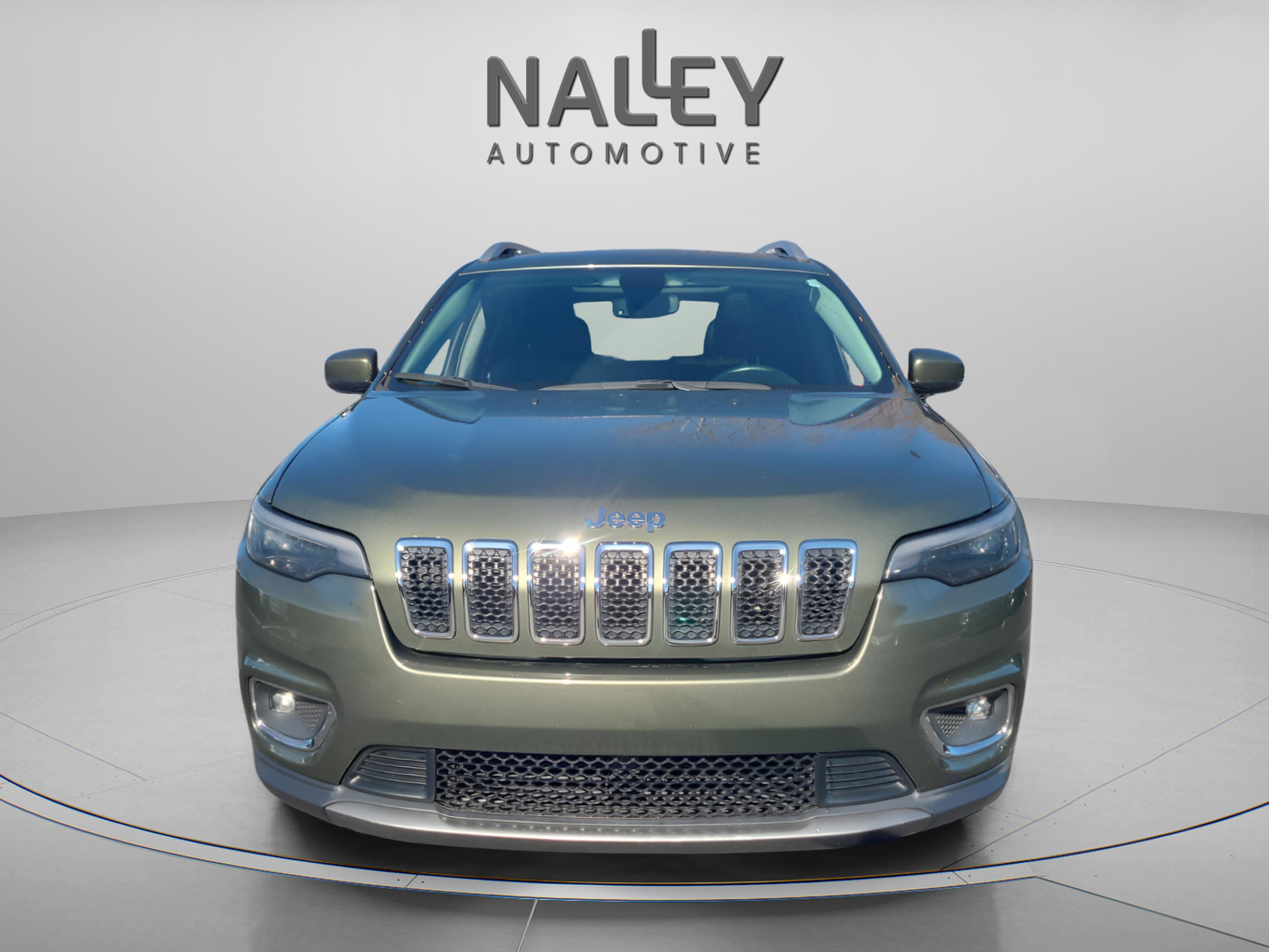 Used 2019 Jeep Cherokee Limited w/ Luxury Group image 8