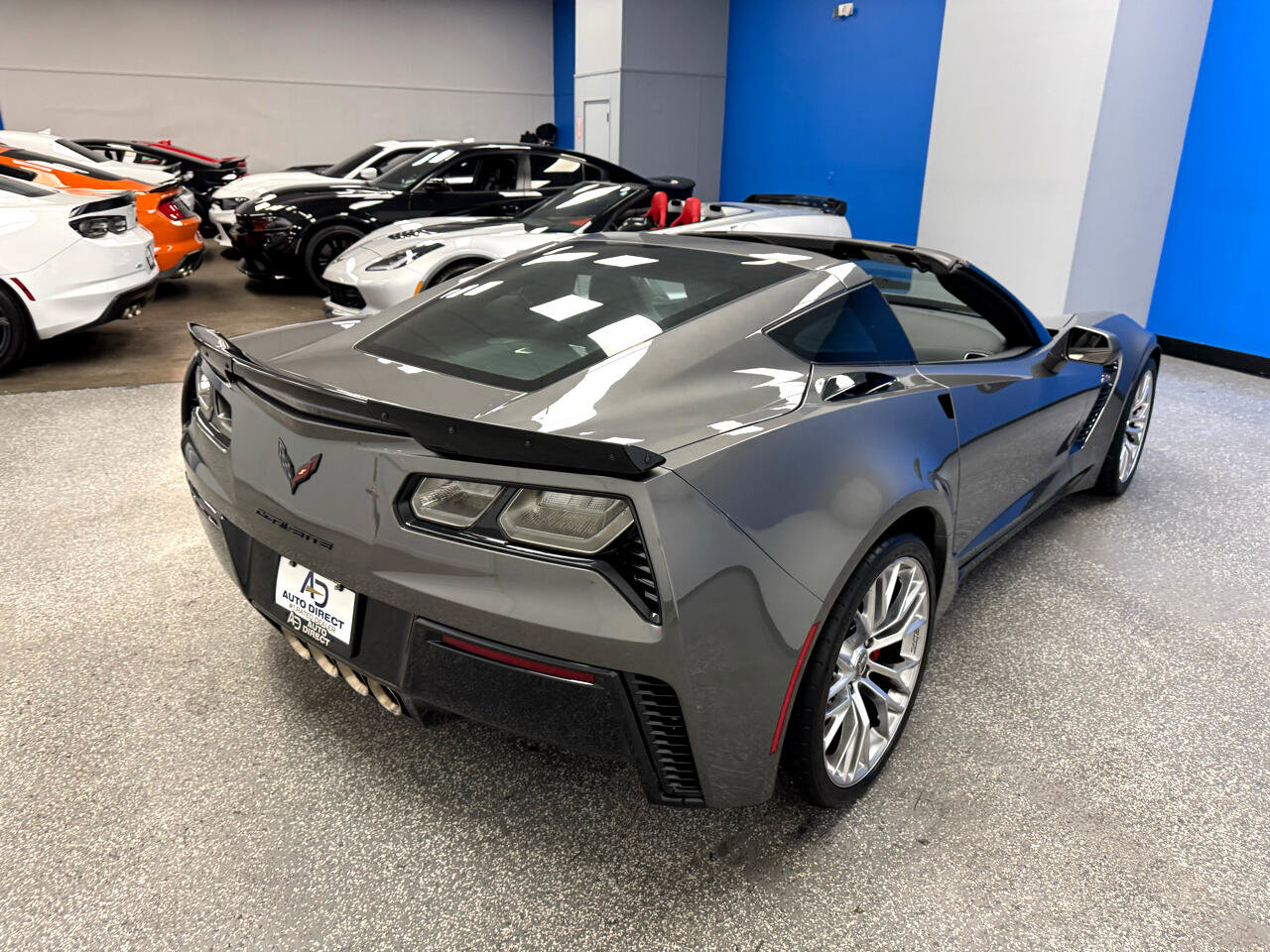 Used 2015 Chevrolet Corvette Z06 w/ 2LZ Preferred Equipment Group image 11