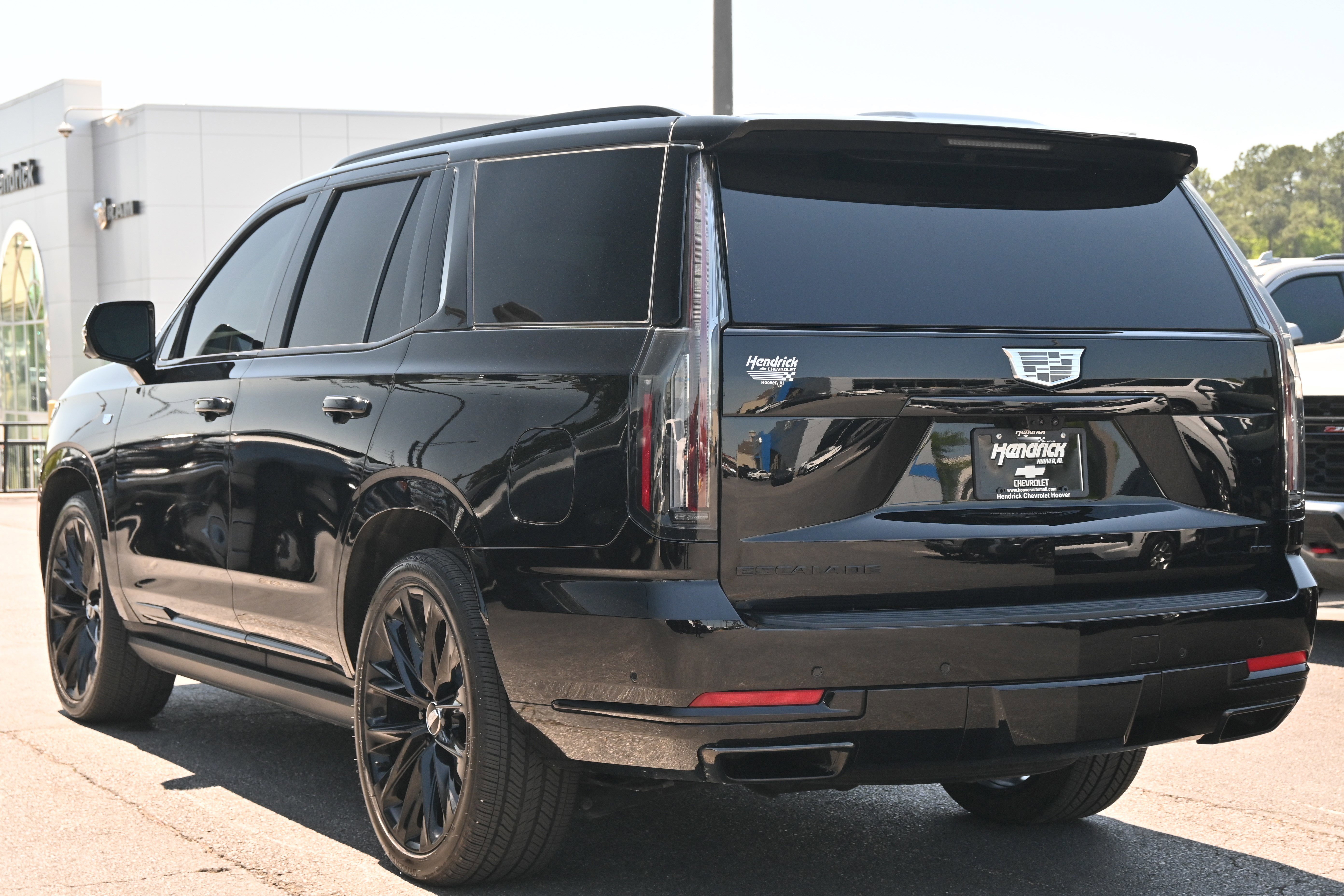 Used 2026 Cadillac Escalade Platinum Sport w/ LPO, ONYX Package image 15