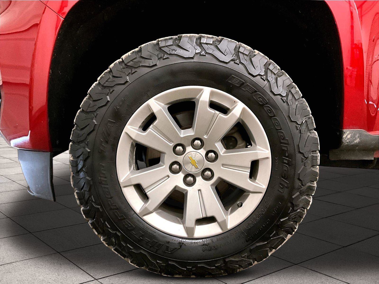 Used 2021 Chevrolet Colorado LT AWD/4WD image 8