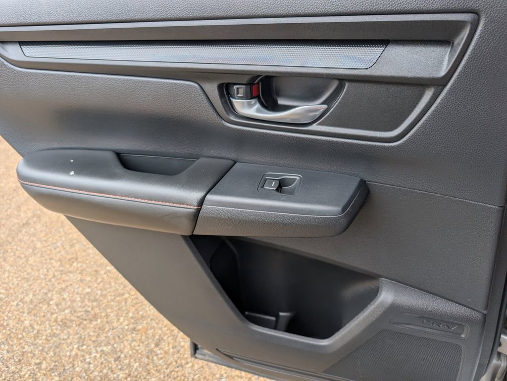 Certified 2025 Honda CR-V Sport image 29