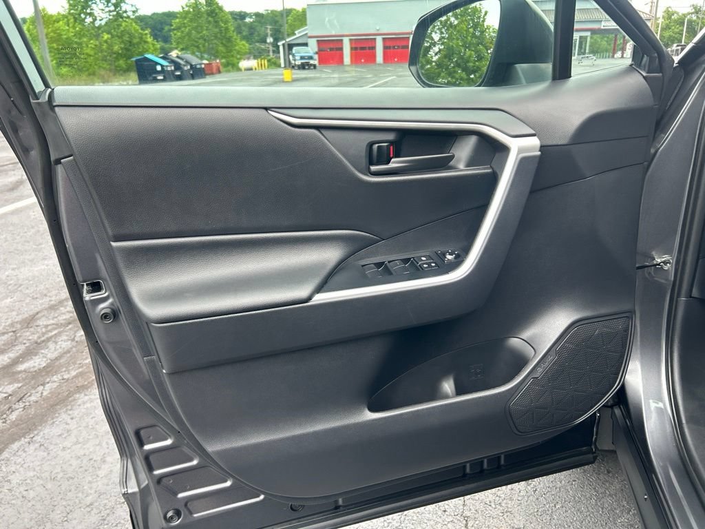 Certified 2020 Toyota RAV4 LE w/ All Weather Liner Package AWD/4WD image 10