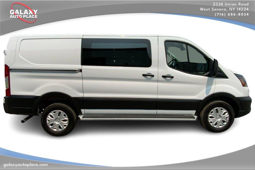 Used 2025 Ford Transit 250 Low Roof w/ Exterior Upgrade Package RWD image 4