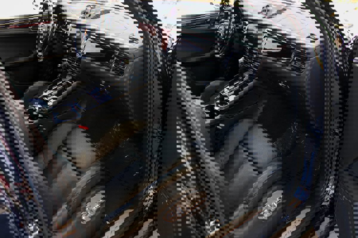 Used 2022 Porsche Macan S image 20