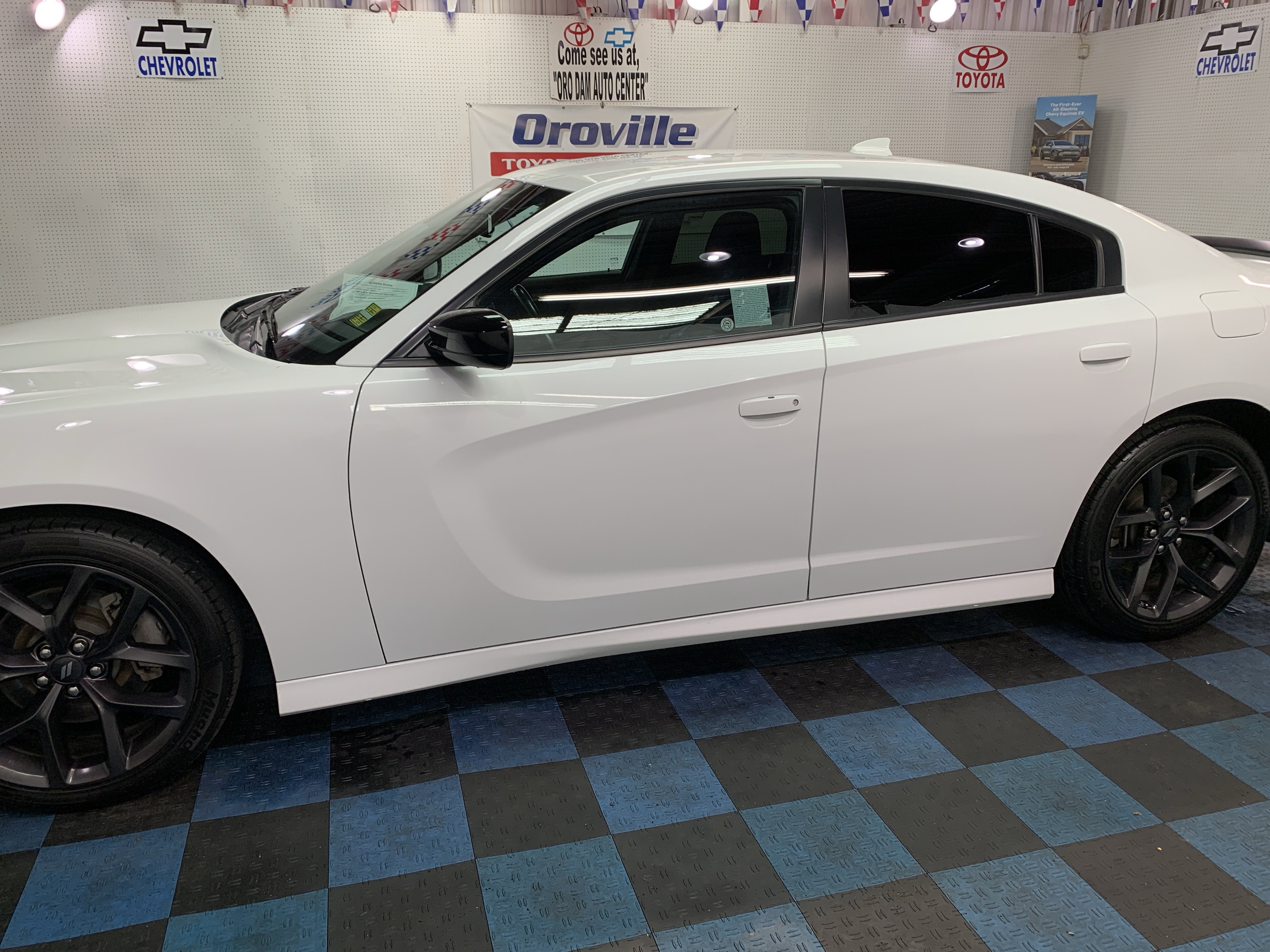 Used 2023 Dodge Charger GT w/ Blacktop Package image 3
