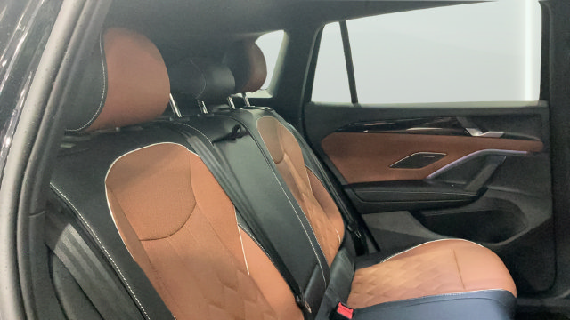 New 2026 Volkswagen Tiguan SEL R-Line AWD/4WD image 19